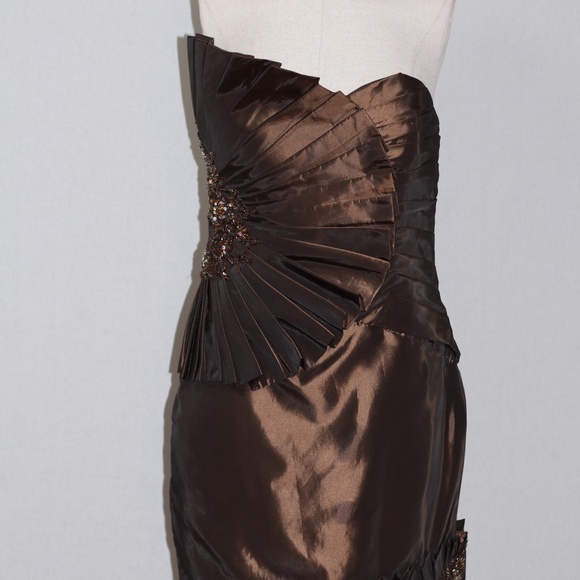 Tony Bowls Brown &  Gold Gown - Picture 4 of 9